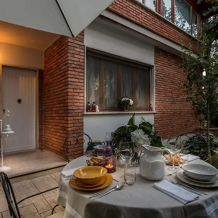 Marygrace Dei Marmi House 150 Metres From The *