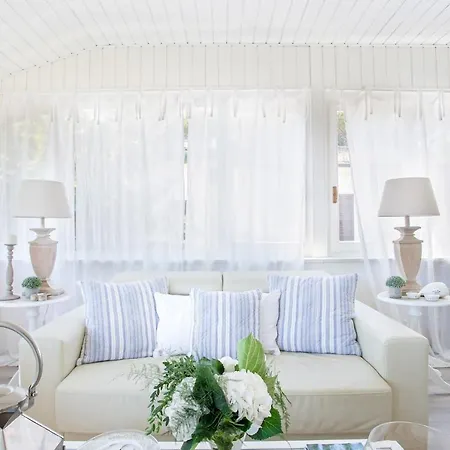 Marygrace Dei Marmi House 150 Metres From The *