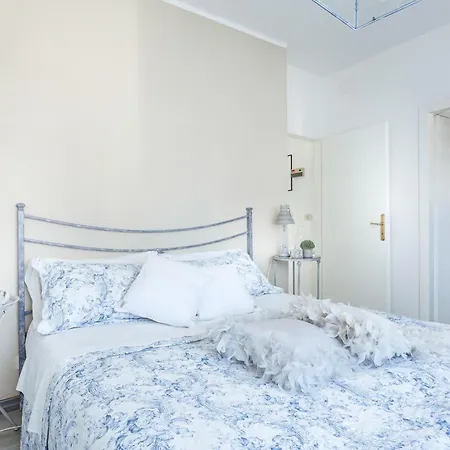 Marygrace Dei Marmi House 150 Metres From The *