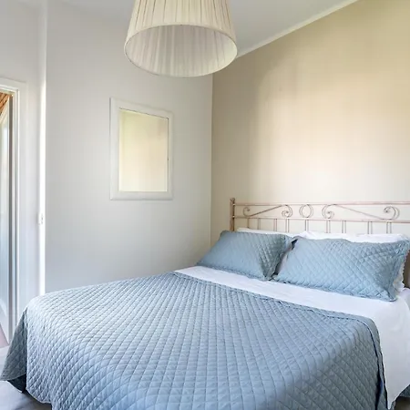 Marygrace Dei Marmi House 150 Metres From The *