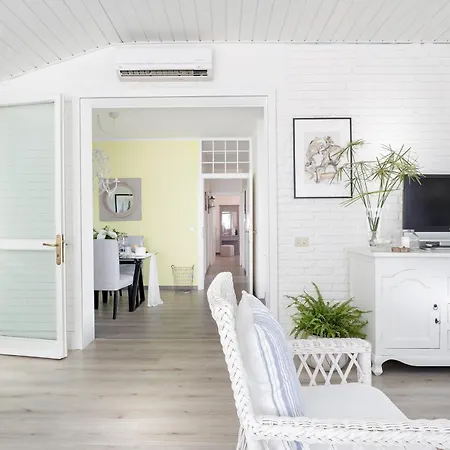 וילה Marygrace Dei Marmi House 150 Metres From The