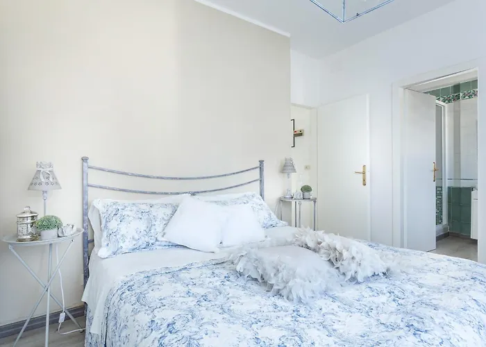 Marygrace Dei Marmi House 150 Metres From The *