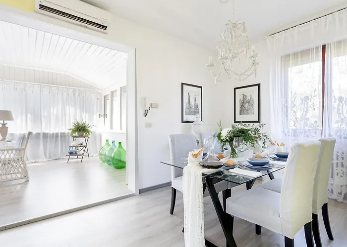 Marygrace Dei Marmi House 150 Metres From The Willa