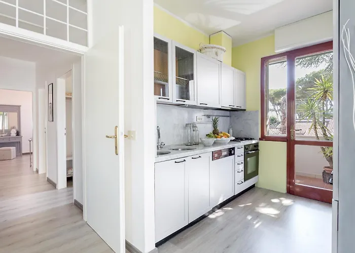 Marygrace Dei Marmi House 150 Metres From The